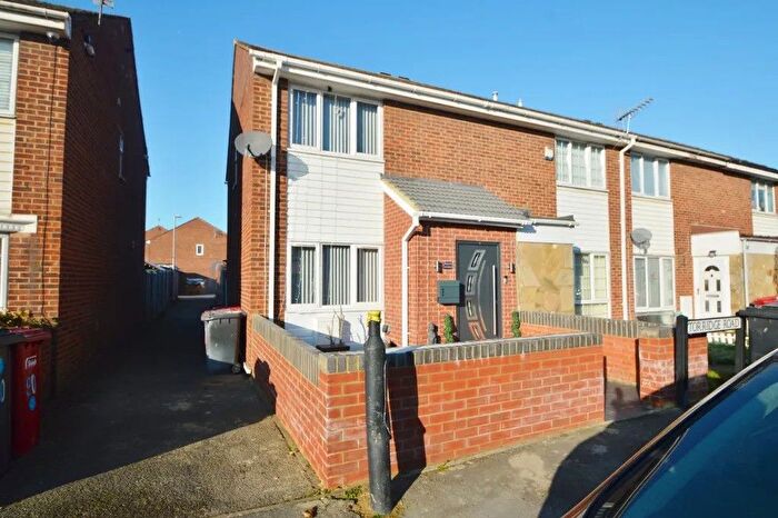 3 Bedroom Terraced House To Rent In Torridge Road, Slough, Berkshire, SL3
