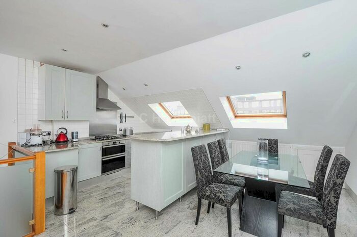 2 Bedroom Flat To Rent In Haverstock Hill, Chalk Farm, NW3