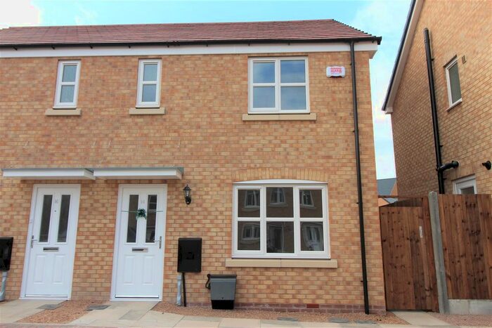 3 Bedroom Semi-Detached House To Rent In Mollys Run, Whittington, Worcester, WR5