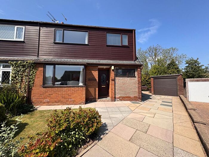 2 Bedroom Semi-Detached House For Sale In Birkdale Close, Longton, PR4