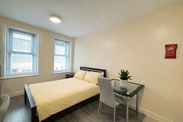 Studio To Rent In Cromwell Road, London, SW7