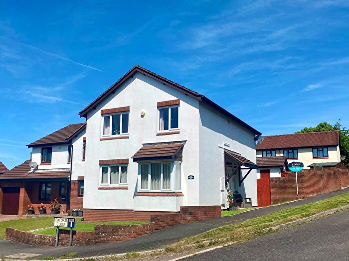 4 Bedroom Detached House For Sale In Canterbury Way, Exmouth, EX8