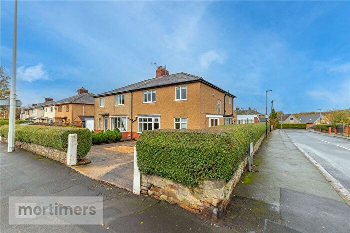 3 Bedroom Semi Detached House For Sale In Preston Old Road, Blackburn, Lancashire, BB2