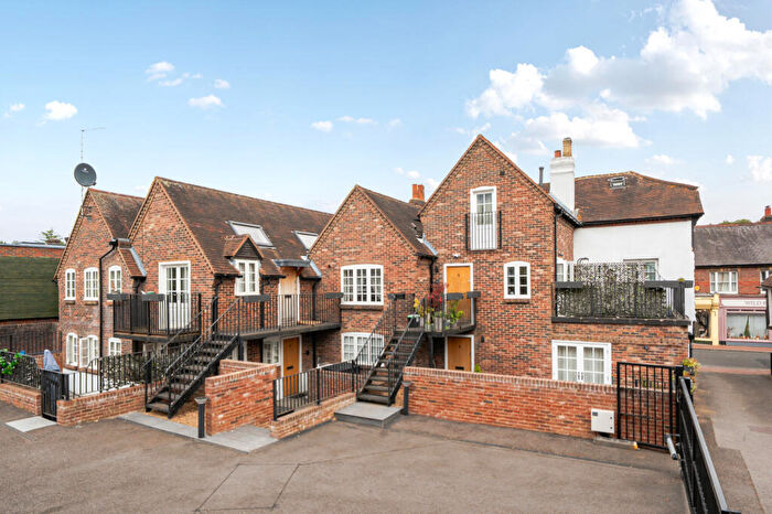 1 Bedroom Flat For Sale In High Street, Great Missenden, HP16