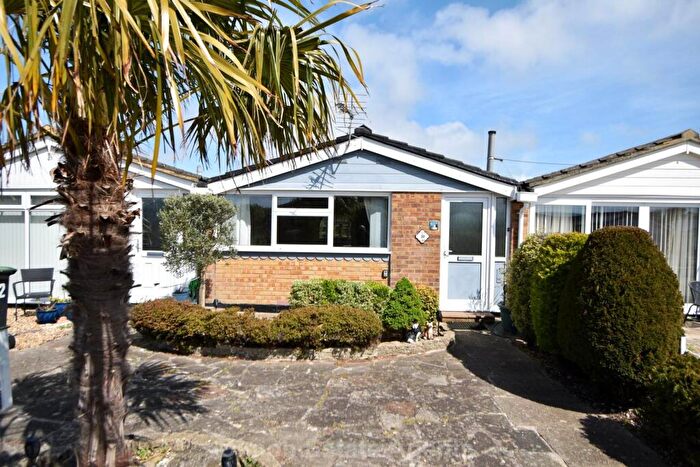 1 Bedroom Bungalow For Sale In Martello Close, Gomer, PO12