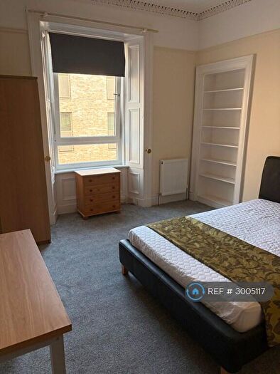 2 Bedroom Flat To Rent In Horne Terrace, Edinburgh, EH11
