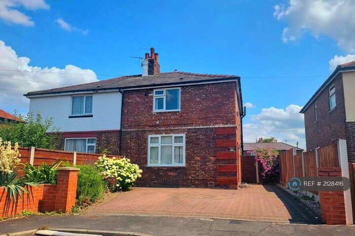 3 Bedroom Semi-Detached House To Rent In Oaklea Road, Sale, M33