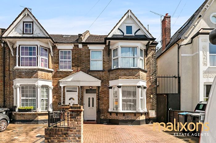 1 Bedroom Flat For Sale In Woodville Road, Thornton Heath, CR7