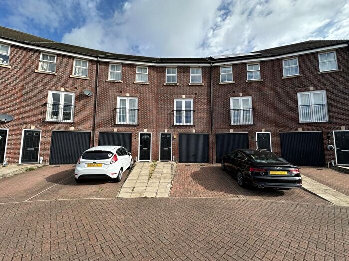 4 Bedroom Terraced House To Rent In Wilson Crescent, King's Lynn, PE30