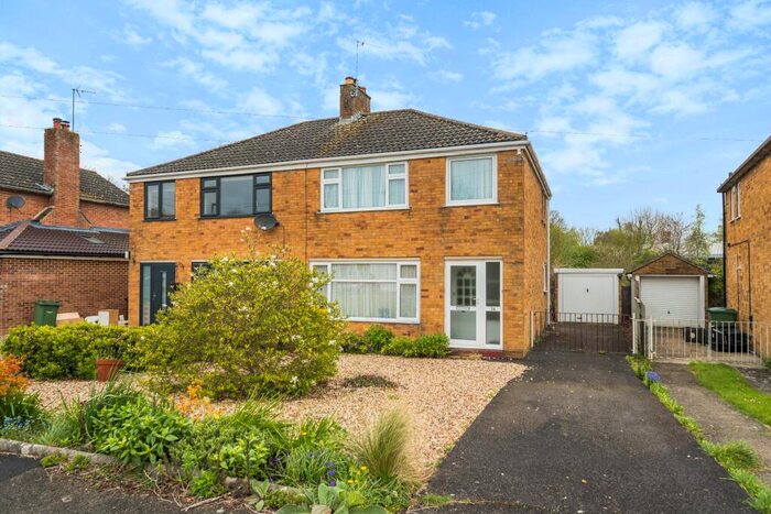 3 Bedroom Semi-Detached House To Rent In Palmers, Wantage, OX12