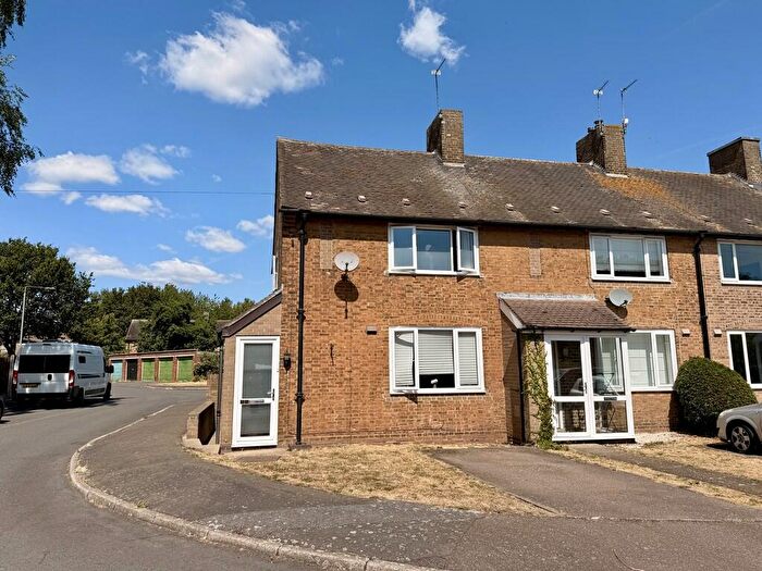 2 Bedroom Semi-Detached House To Rent In Trenchard Close, Newton, NG13