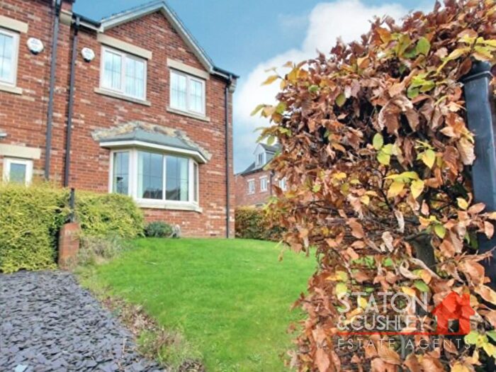 3 Bedroom End Terrace House For Sale In Guylers Hill Drive, Clipstone, NG21