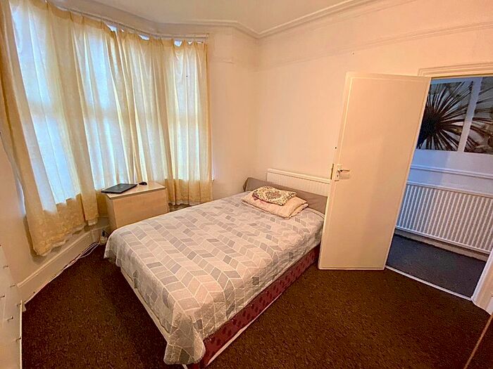 4 Bedroom Terraced House To Rent In Bedford Road, East Ham, E6