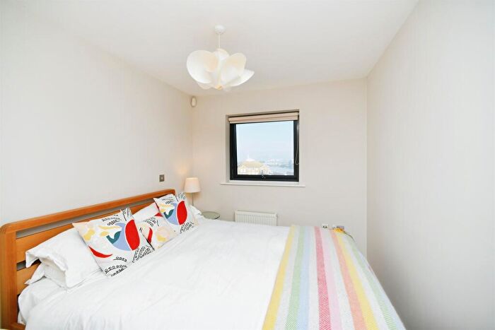 2 Bedroom Apartment For Sale In West Quay, Newhaven, BN9