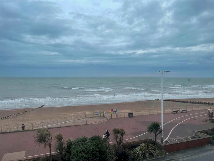 2 Bedroom Flat To Rent In Marina, St. Leonards-On-Sea, TN38