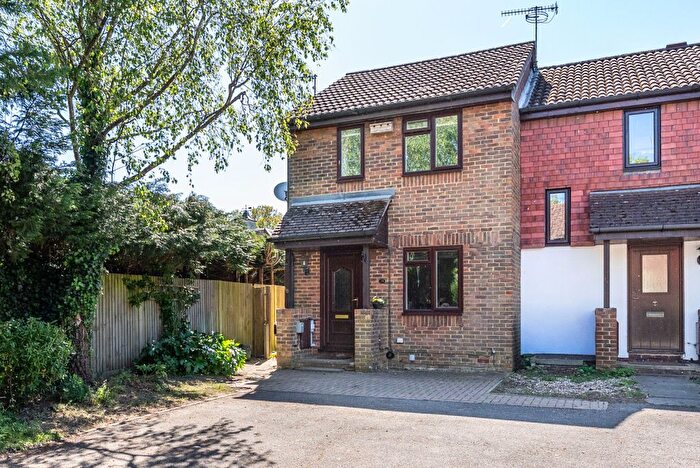 2 Bedroom End Of Terrace House For Sale In Chadhurst Close, North Holmwood, RH5