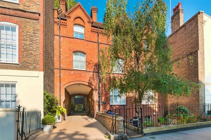 3 Bedroom Flat To Rent In Ebury Street, Belgravia, London, SW1W