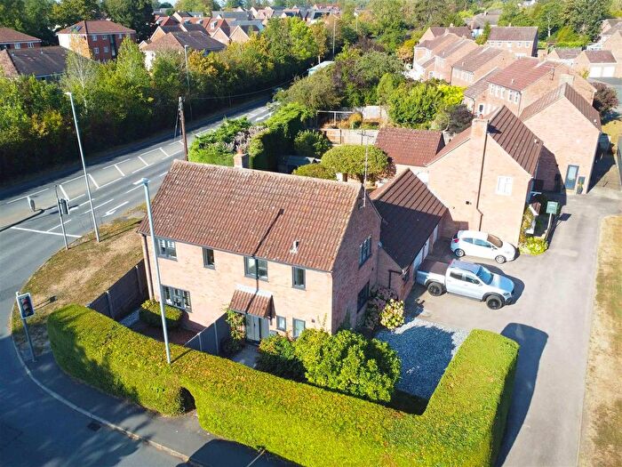 4 Bedroom Detached House For Sale In Hill Rise, St. Ives, PE27