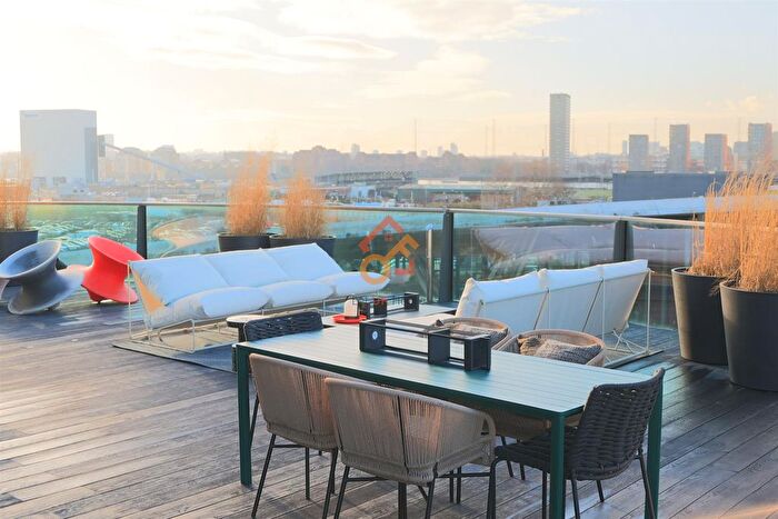 2 Bedroom Flat To Rent In Mabyn Lane, London, SE10