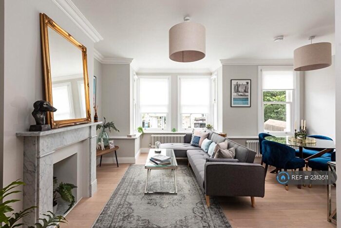 2 Bedroom Flat To Rent In Preston Drove, Hove, BN1