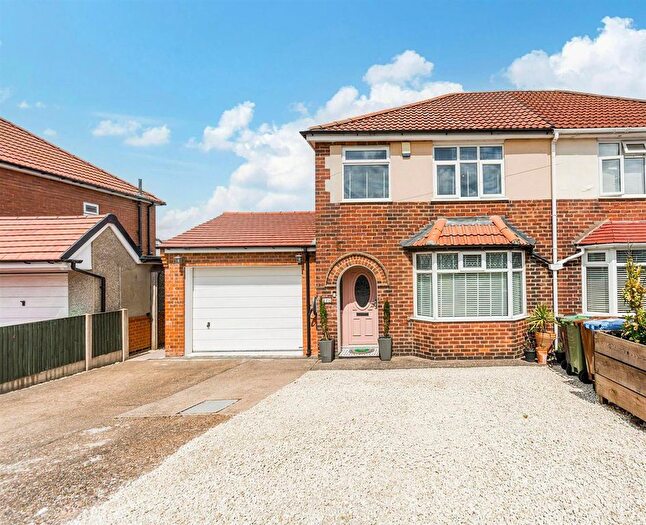 3 Bedroom Property To Rent In Fairholme Drive, Mansfield, NG19