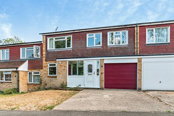 3 Bedroom Terraced House For Sale In Tiverton Road, Basingstoke, RG23