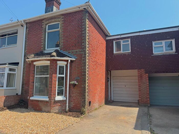 3 Bedroom House To Rent In St. Annes Road, Woolston, SO19