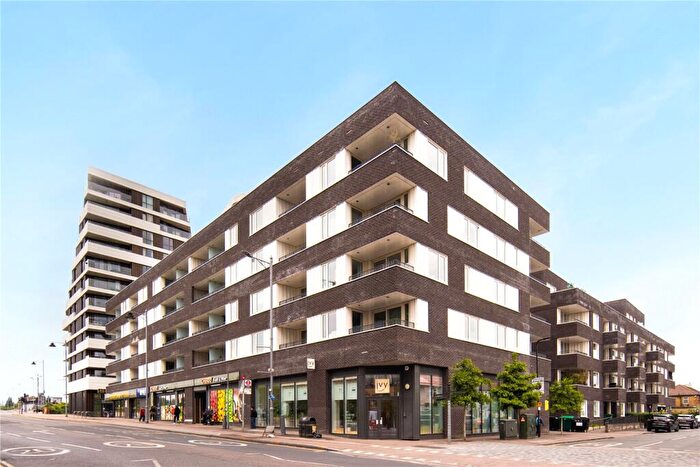2 Bedroom Flat For Sale In Beck Square, London, E10