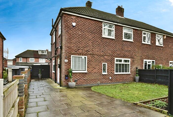 3 Bedroom Semi Detached House For Sale In Firbank Road, Manchester, M23