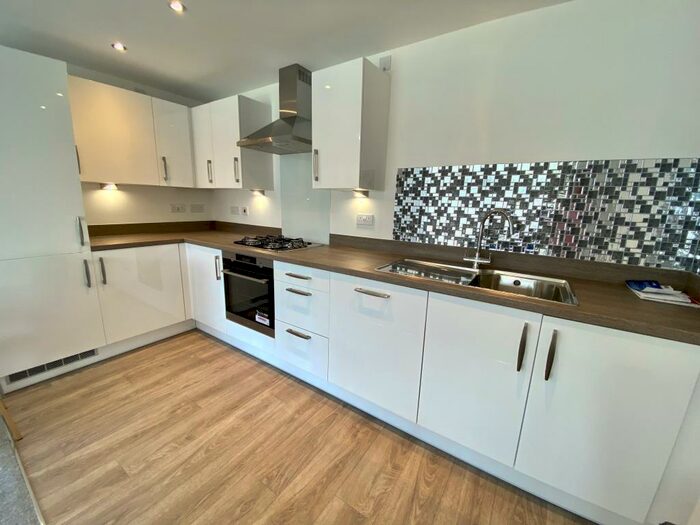2 Bedroom Apartment To Rent In Belgrave Middleway, Birmingham, B5