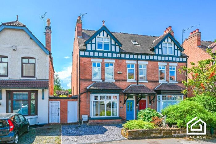 4 Bedroom Semi-Detached House For Sale In Westfield Road, Acocks Green, B27