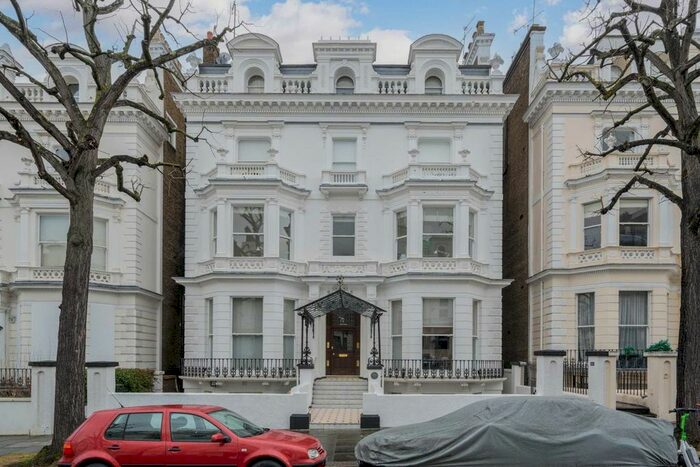 2 Bedroom Flat To Rent In Holland Park, London, W11