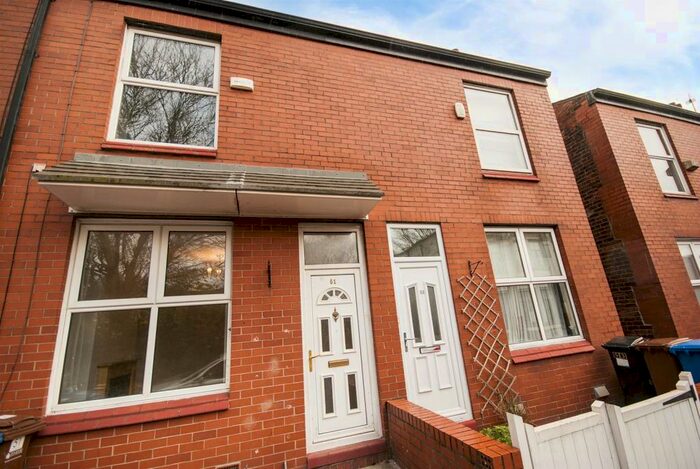2 Bedroom House To Rent In Worrall Street, Stockport, SK3