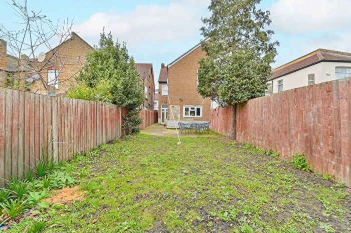 3 Bedroom Terraced House For Sale In Broughton Road, Croydon, Thornton Heath, CR7