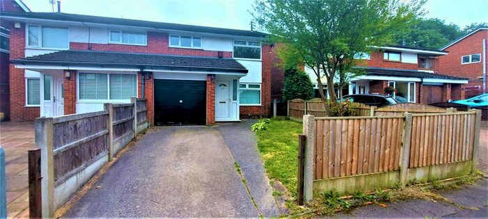 3 Bedroom Semi-Detached House To Rent In Andover Avenue, Middleton, Manchester, M24