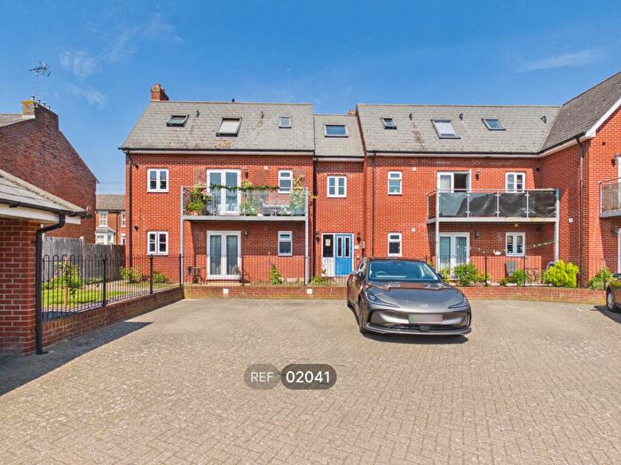 2 Bedroom Flat To Rent In Abbey Court, Meyrick Crescent, Colchester, CO2
