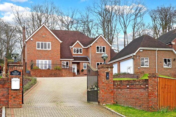 5 Bedroom Detached House For Sale In Bottom Lane, Seer Green, Beaconsfield, Buckinghamshire, HP9
