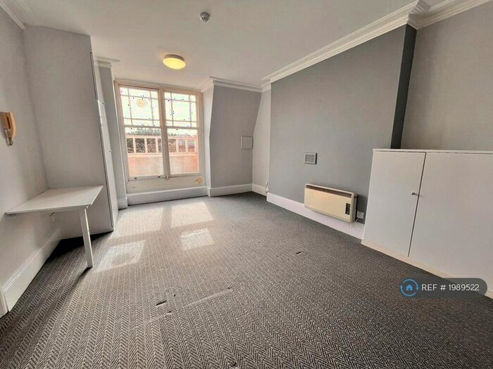 Studio To Rent In Hornsey Lane, London, N6