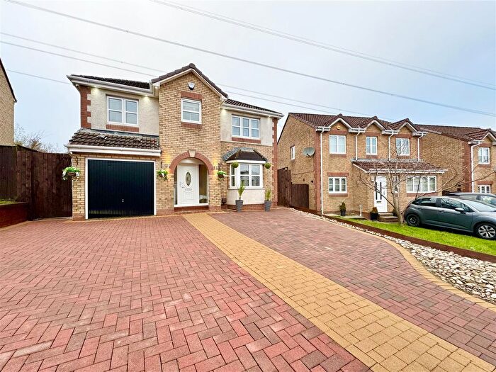 4 Bedroom Detached House For Sale In Dalbeattie Braes, Chapelhall, Airdrie, ML6