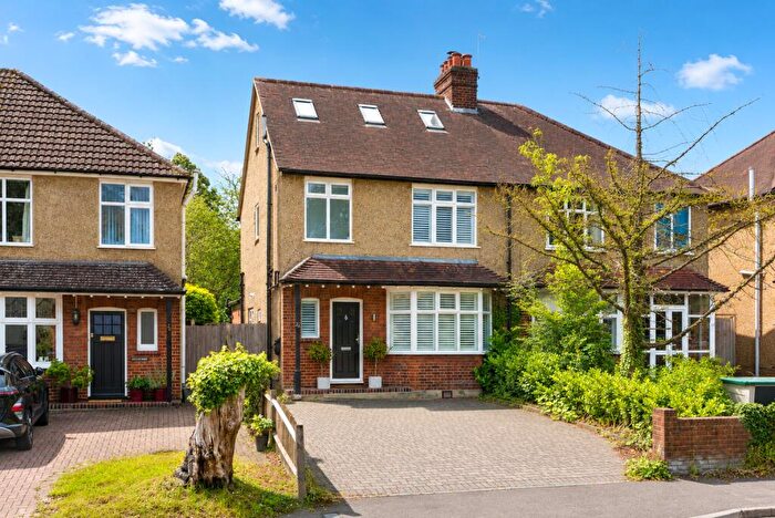4 Bedroom Semi-Detached House To Rent In Harpenden Road, St. Albans, Hertfordshire, AL3