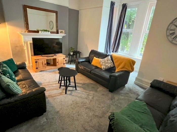 10 Bedroom Property To Rent In Queens Road, Greenbank, Plymouth, PL4