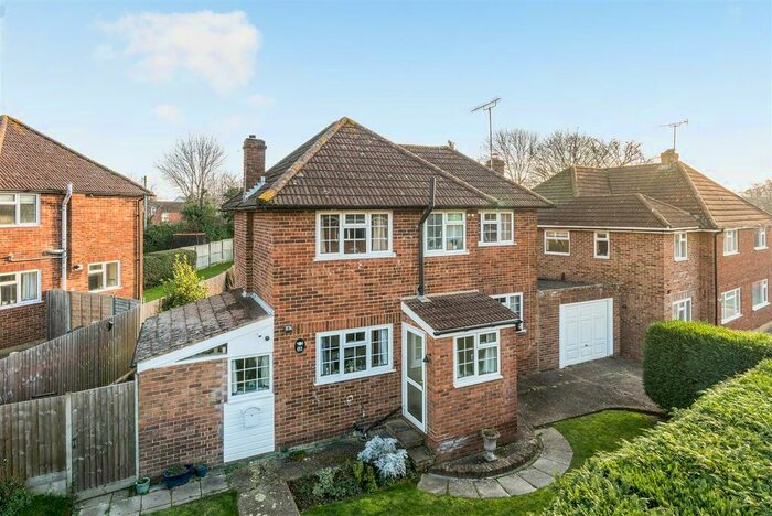 3 Bedroom Detached House For Sale In Grange Crescent, St. Michaels, Tenterden, TN30