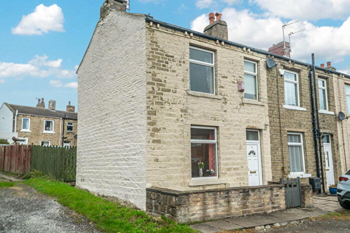 2 Bedroom End Of Terrace House For Sale In Rawthorpe Lane, Dalton, Huddersfield, HD5