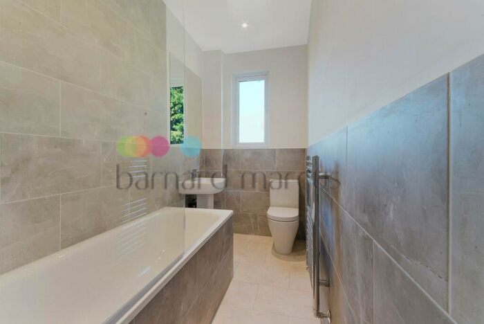 4 Bedroom Apartment To Rent In Grange Road, SE25