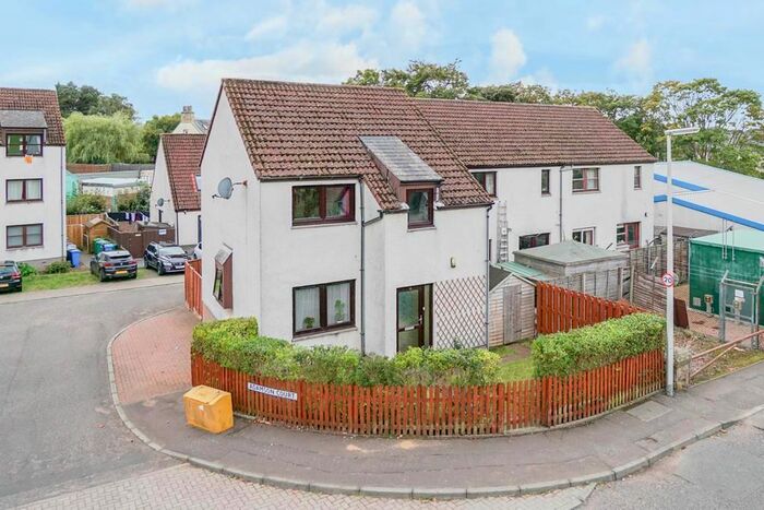 3 Bedroom Property To Rent In Adamson Court, Cupar, KY15