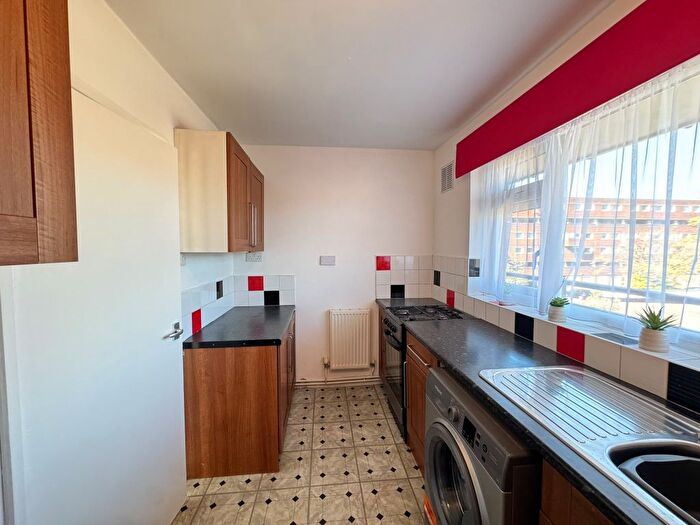 1 Bedroom Flat To Rent In Norbiton Road, London, E14
