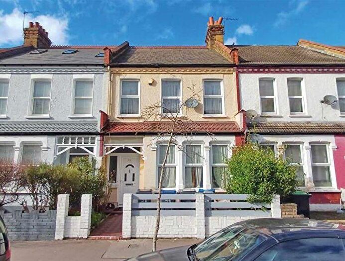3 Bedroom Terraced House For Sale In Headcorn Road, Thornton Heath, Surrey, CR7