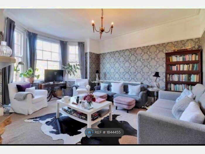 3 Bedroom Flat To Rent In Tunbridge Wells, Tunbridge Wells, TN4