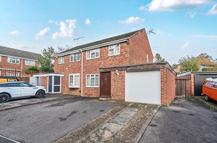 3 Bedroom Semi Detached House For Sale In Goldcrest Gardens, Lordswood, Southampton, Hampshire, SO16
