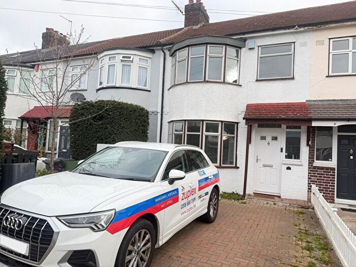 4 Bedroom Terraced House To Rent In Seaforth Drive, Waltham Cross, EN8